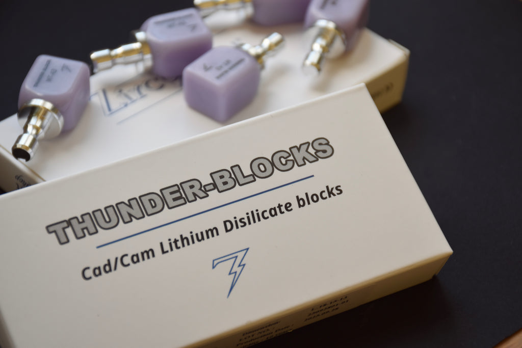 BLOCCHETTI IN DISILICATO DI LITIO THUNDER-BLOCK Cad/Cam